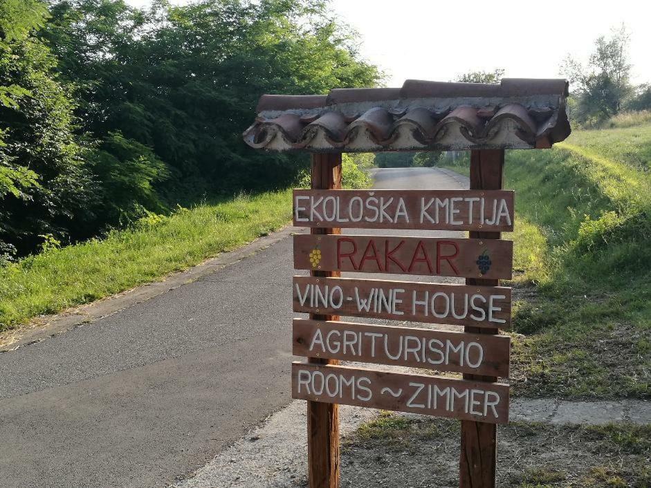 Гостевой дом Wine House Rakar Gracisce Экстерьер фото